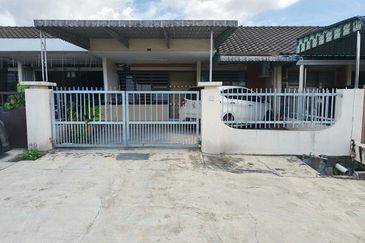 150x22ft Super Long Good Condition First Garden Buntong Silibin Ipoh Town Pertama