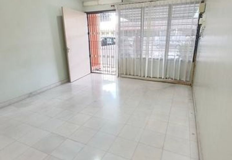 150x22ft Super Long Good Condition First Garden Buntong Silibin Ipoh Town Pertama