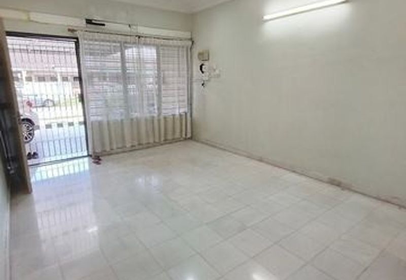 150x22ft Super Long Good Condition First Garden Buntong Silibin Ipoh Town Pertama