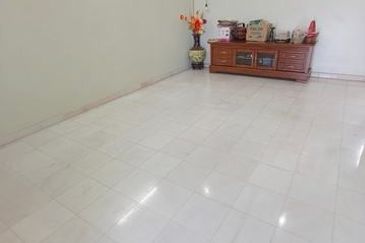 150x22ft Super Long Good Condition First Garden Buntong Silibin Ipoh Town Pertama