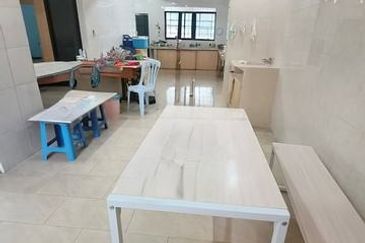 150x22ft Super Long Good Condition First Garden Buntong Silibin Ipoh Town Pertama