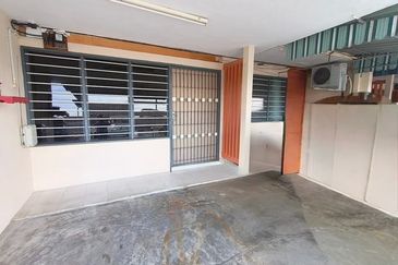 150x22ft Super Long Good Condition First Garden Buntong Silibin Ipoh Town Pertama