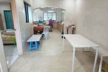 150x22ft Super Long Good Condition First Garden Buntong Silibin Ipoh Town Pertama