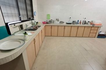 150x22ft Super Long Good Condition First Garden Buntong Silibin Ipoh Town Pertama