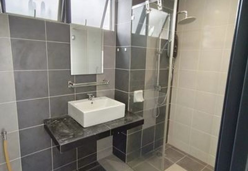 Upper East @ Tiger Lane