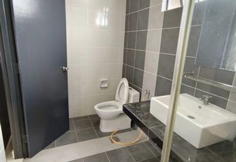 Upper East @ Tiger Lane