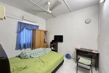 Partly Furnish Good Condition Lahat Single Storey Badri Shah Seri Wang Menglembu Pengkalan