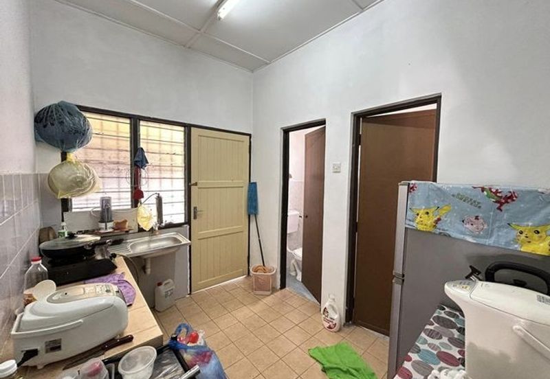 Partly Furnish Good Condition Lahat Single Storey Badri Shah Seri Wang Menglembu Pengkalan