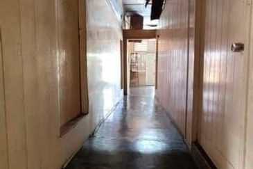 Cheap Sale Menglembu Barat Kampung Bungalow Single Storey Merah Timur Lahat 