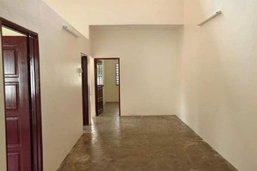 Corner Hot Area Silibin Rishah Single Storey Kledang Emas Buntong Ipoh Town First Garden