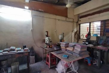 Cheap Sale 22x70 Lahat Badri Shah Seri Wang Baru Mines Indah Pengkalan Tiara