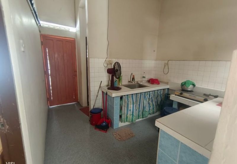 Behind Pbb Bank Pengkalan Station 18 Single Storey 20*70 Pinji Mewah Pegoh Ipoh Town