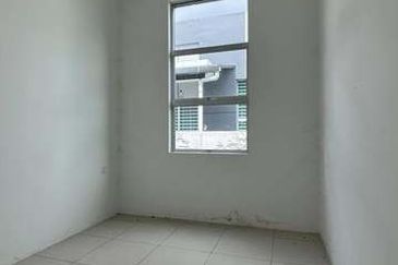 Cheap Sale Semi D 45*70 Brand New BMV Gate Guard Klebang Baiduri Bayu Tasek Bertuah 