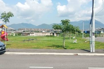 Cheap Sale Semi D 45*70 Brand New BMV Gate Guard Klebang Baiduri Bayu Tasek Bertuah 