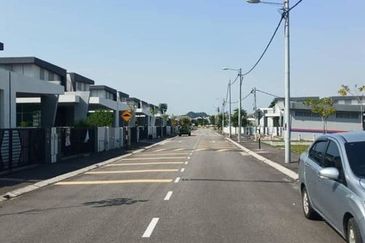 Cheap Sale Semi D 45*70 Brand New BMV Gate Guard Klebang Baiduri Bayu Tasek Bertuah 