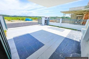 Ready Move In Gate Guard Elemen 18)Pengkalan Timah Desa Pelacongan Mewah Pinji Perdana