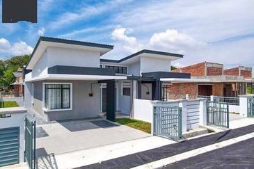 Ready Move In Gate Guard Elemen 18)Pengkalan Timah Desa Pelacongan Mewah Pinji Perdana