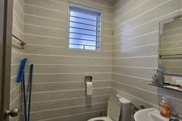 Fully Renovated Gate Guard High End Pengkalan Bayu Pinggiran Sppk Station 18