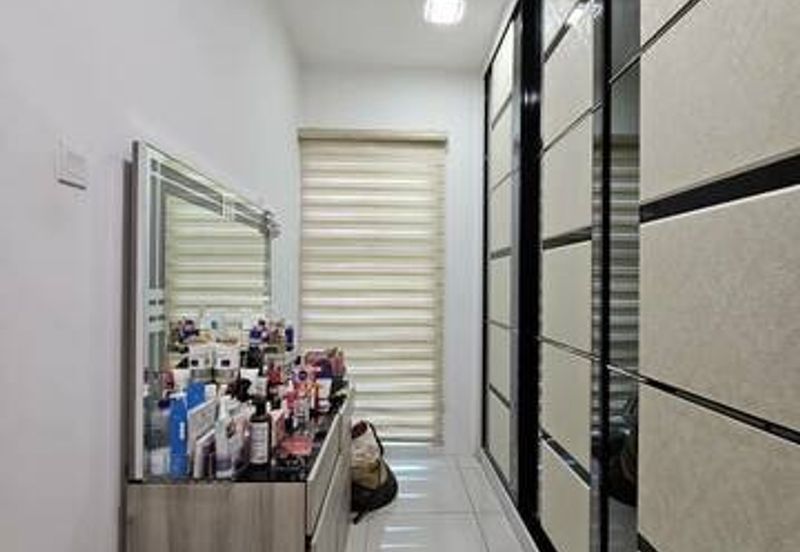 Fully Renovated Gate Guard High End Pengkalan Bayu Pinggiran Sppk Station 18