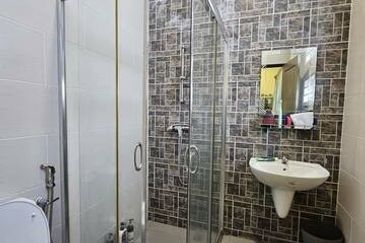 Fully Renovated Gate Guard High End Pengkalan Bayu Pinggiran Sppk Station 18