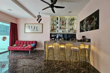 Fully Renovated Gate Guard High End Pengkalan Bayu Pinggiran Sppk Station 18