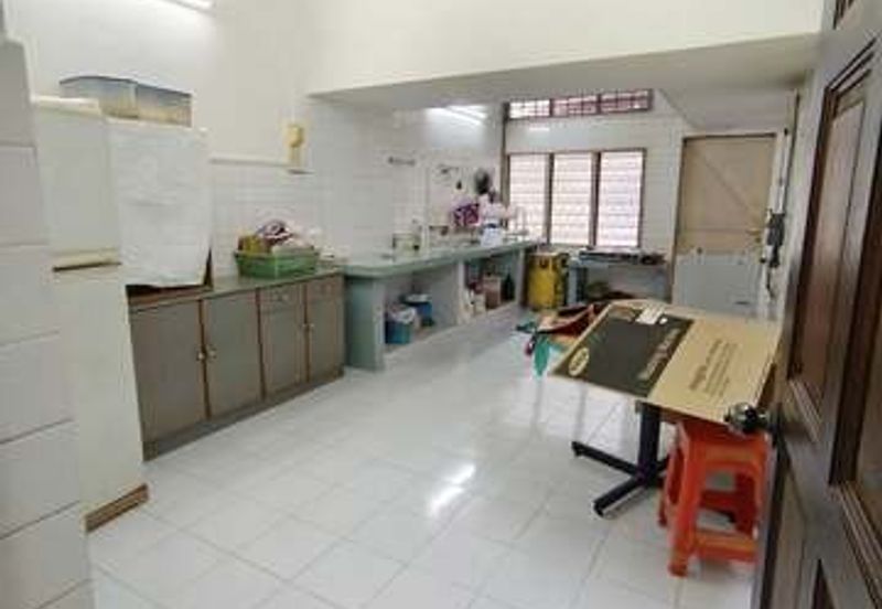 Field Facing FREEHOLD Good Condition Ipoh Garden South 22*70 Fair Park Simee Town