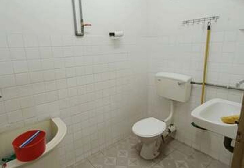 Field Facing FREEHOLD Good Condition Ipoh Garden South 22*70 Fair Park Simee Town