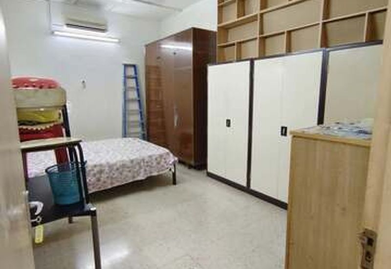 Field Facing FREEHOLD Good Condition Ipoh Garden South 22*70 Fair Park Simee Town