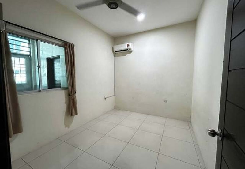 Gate Guard Meru Desa Park The Sierra 5 Room FREEHOLD Mutiara Estate Scientex One