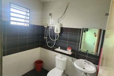 22x70 Easy Parking Partly Furnish Menglembu Bestari Impiana Adril Timur Bukit Merah