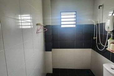 22x70 Easy Parking Partly Furnish Menglembu Bestari Impiana Adril Timur Bukit Merah