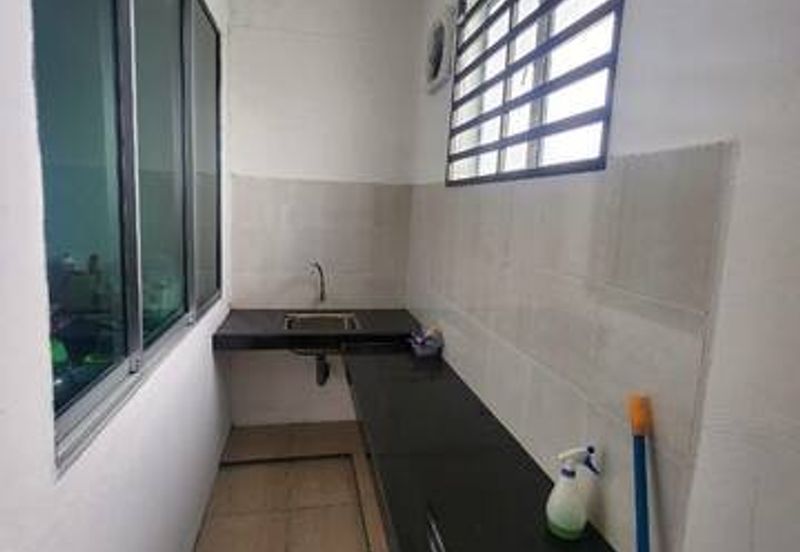 22x70 Easy Parking Partly Furnish Menglembu Bestari Impiana Adril Timur Bukit Merah