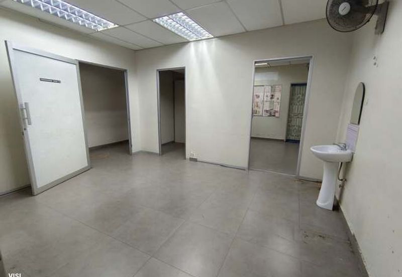 BMV Facing Main Road Cheap Sale Menglembu Taman Sri Intan Kledang Timur Wang Arkid Impiana Adril