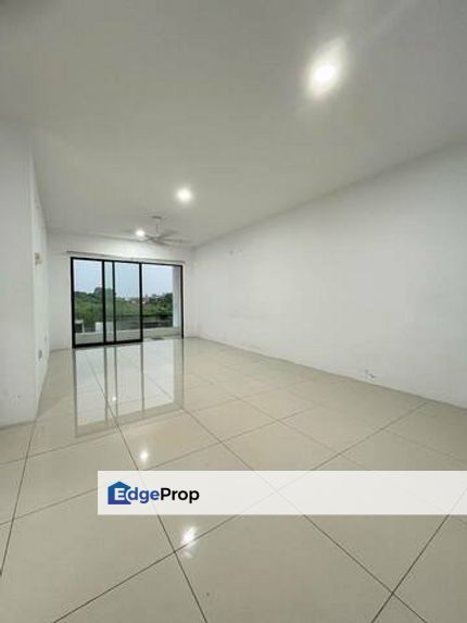 Cheap Sale 1st Floor Manhattan Condo Pengkalan Pasir Puteh Station 18 Ipoh Town Lahat Botani, Perak, Ipoh