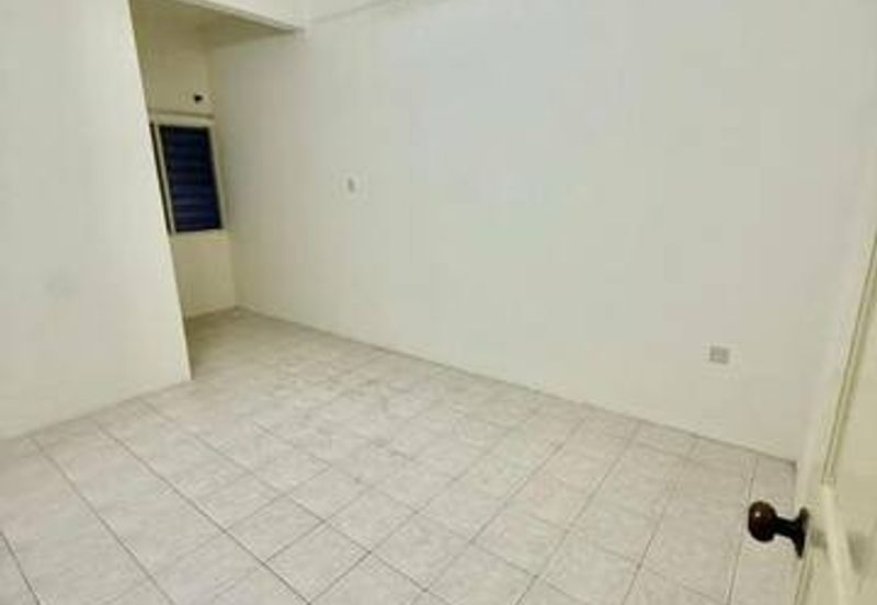 Cheap Sale Good Condition Hot Area Tasek Damai Baru Bertuah Klebang Kampung Tawas