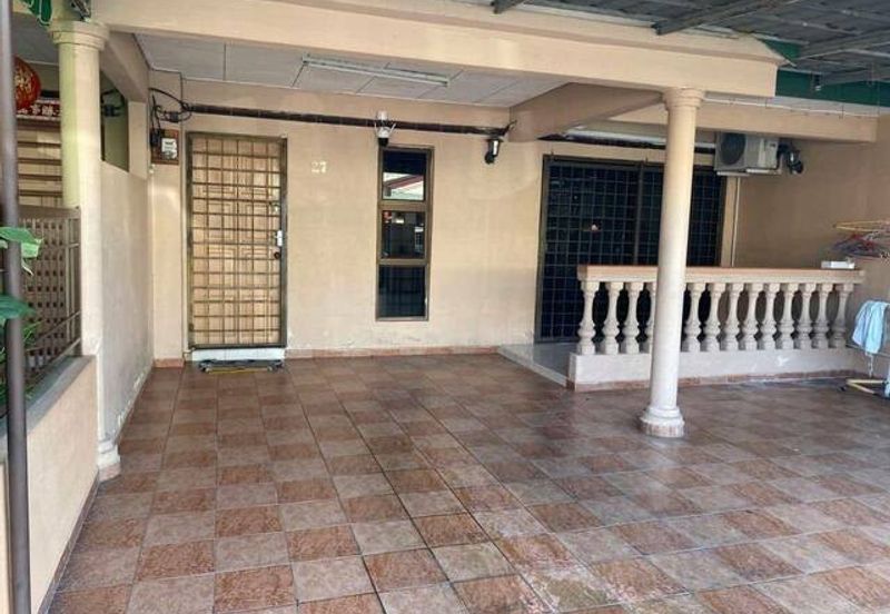 Hot Area Cheap Sale Behind Shop Silibin Taman Tinggi First Garden Buntong Ipoh Town