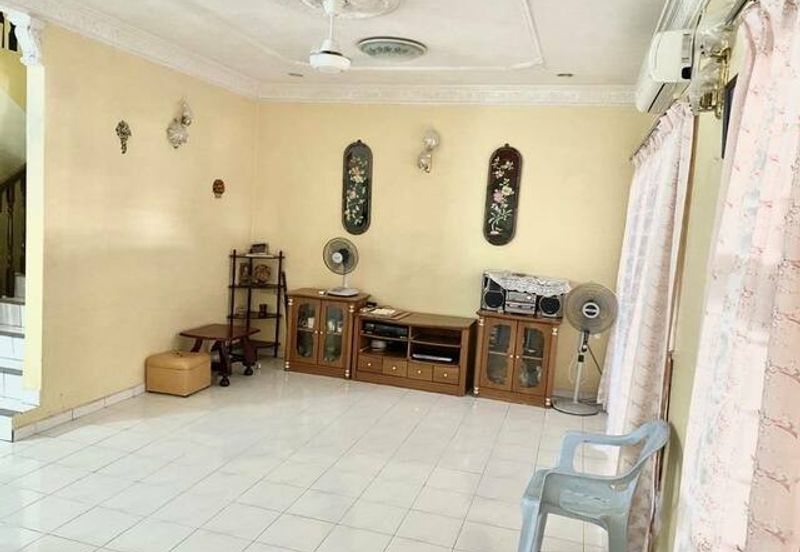 Hot Area Cheap Sale Behind Shop Silibin Taman Tinggi First Garden Buntong Ipoh Town