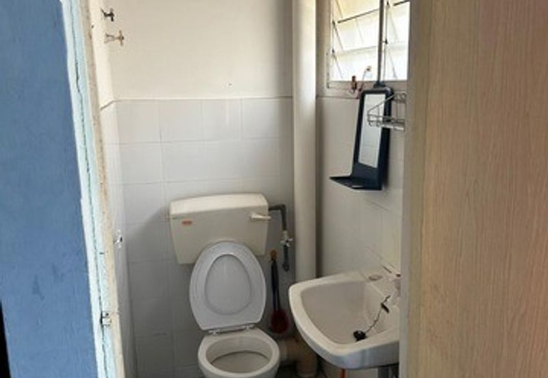 Super Cheap Sale Full Loan 100% Panorama Lapangan Perdana Flat Botani Pengkalan Sppk