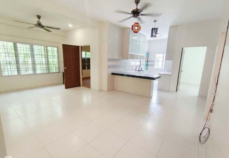 Gate Guard Corner Single Storey Easy Parking Lapangan Kiara Pengkalan Pasir Pinji SPPK