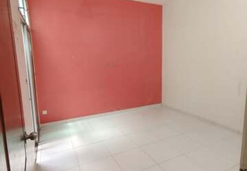 Gate Guard Corner Single Storey Easy Parking Lapangan Kiara Pengkalan Pasir Pinji SPPK