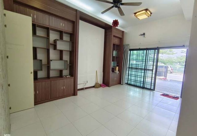Gate Guard Corner Single Storey Easy Parking Lapangan Kiara Pengkalan Pasir Pinji SPPK