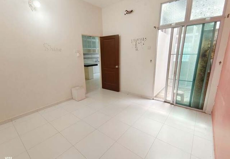 Gate Guard Corner Single Storey Easy Parking Lapangan Kiara Pengkalan Pasir Pinji SPPK