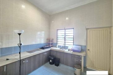 Renovated Good Condition Bungalow Single Storey Pengkalan Pegoh Seberang Pinji Mewah Indah