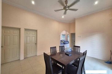 Renovated Good Condition Bungalow Single Storey Pengkalan Pegoh Seberang Pinji Mewah Indah