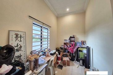 Renovated Good Condition Bungalow Single Storey Pengkalan Pegoh Seberang Pinji Mewah Indah