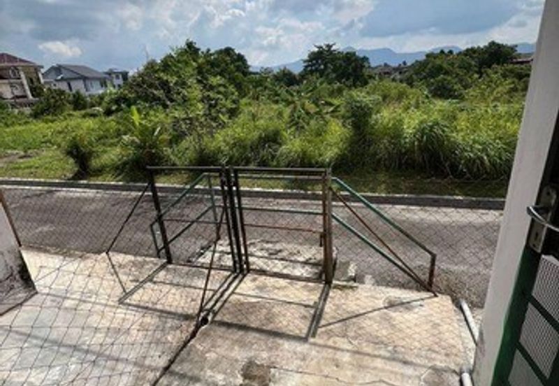 Good Condition Panorama Lapangan Perdana Single Storey Botani Pengkalan Sppk 