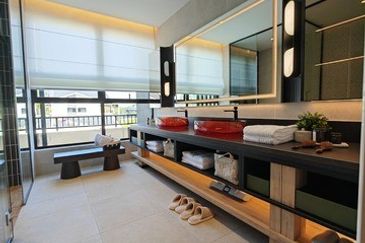 Brand New 4 Cars Can Park Semi D Bungalow Dees Botani Panorama Lapangan Perdana Pengkalan