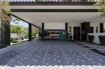 Brand New 4 Cars Can Park Semi D Bungalow Dees Botani Panorama Lapangan Perdana Pengkalan