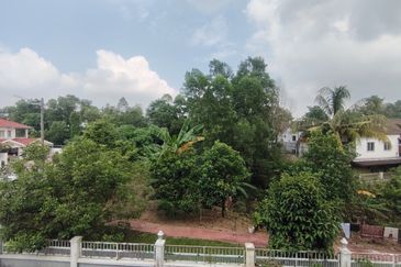 Jalan Kota Emerald 4/5