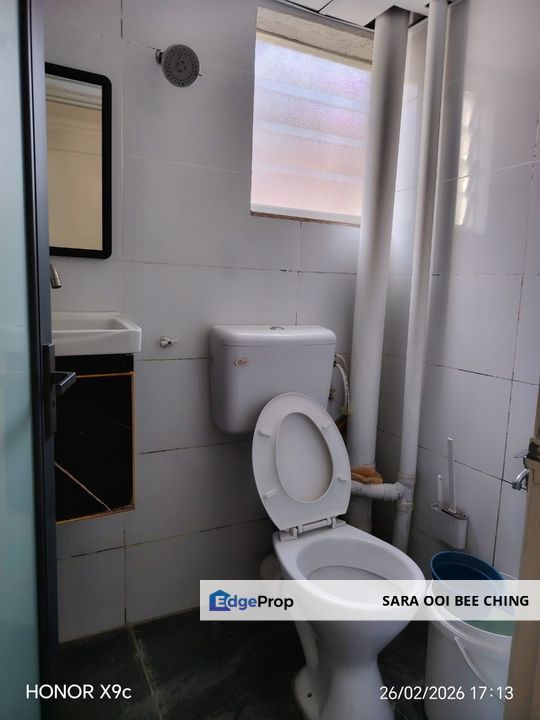 Apartment for rent Jalan Batu Nilam Easy access to LRT . 2 ROOMS with Bathroom Renovated Walk up , Selangor, Klang